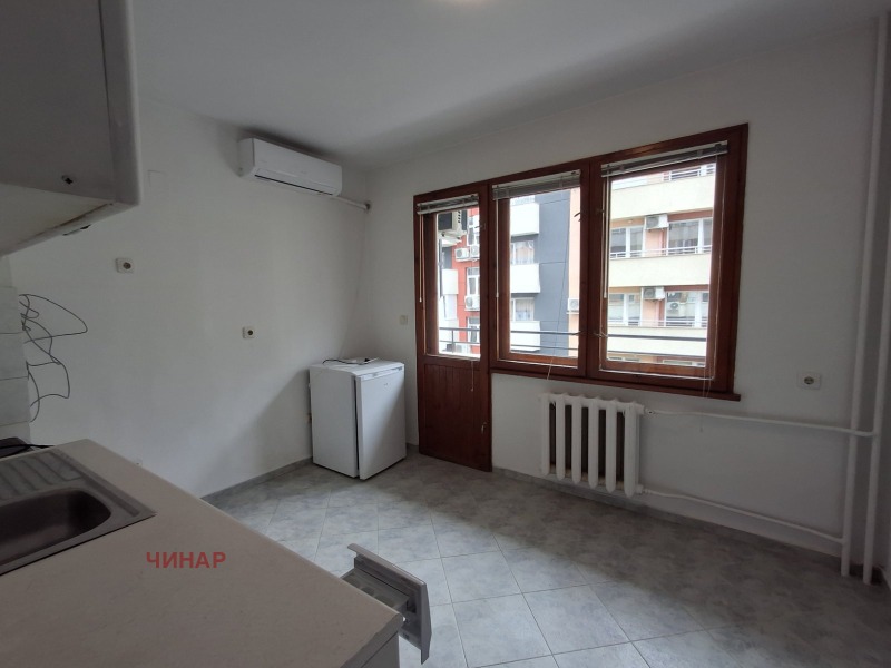Till salu  Studio Sofia , Banisjora , 49 kvm | 77405303 - bild [3]