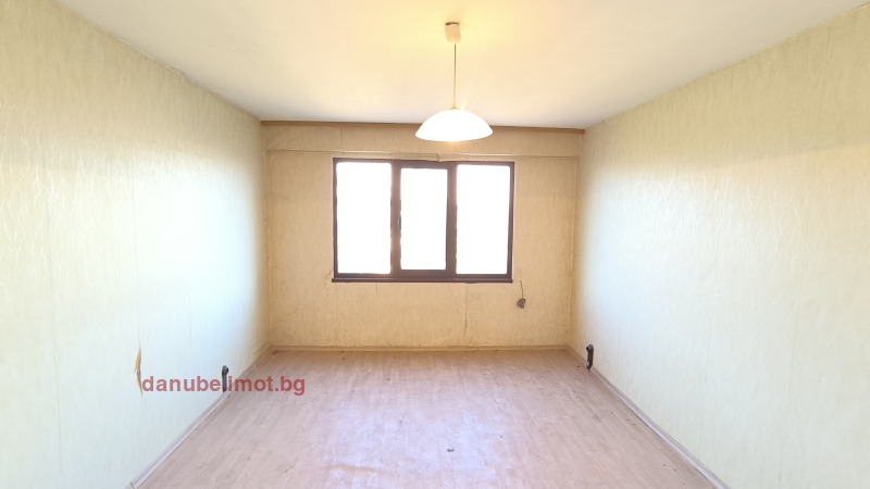 Продава  1-стаен, град Русе, Родина 1 • 56 000 € • ID 64504143 — holmes.bg - [1] 