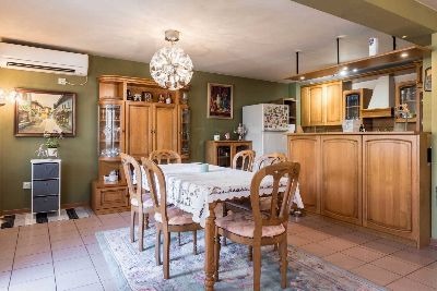 Продава КЪЩА, гр. Варна, Център, снимка 8 - Къщи - 52620315