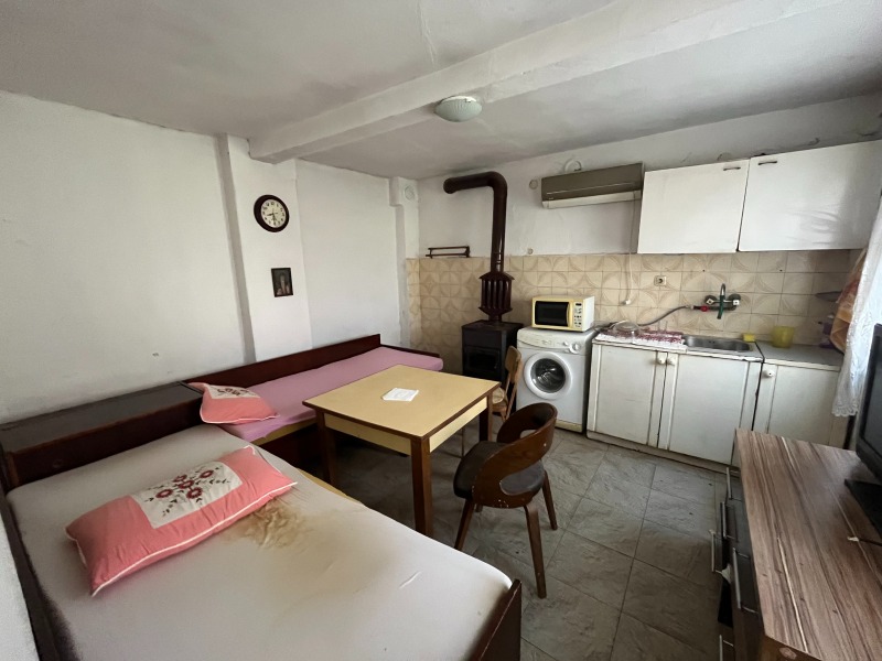 Продава КЪЩА, гр. Казанлък, област Стара Загора, снимка 13 - Къщи - 52243727