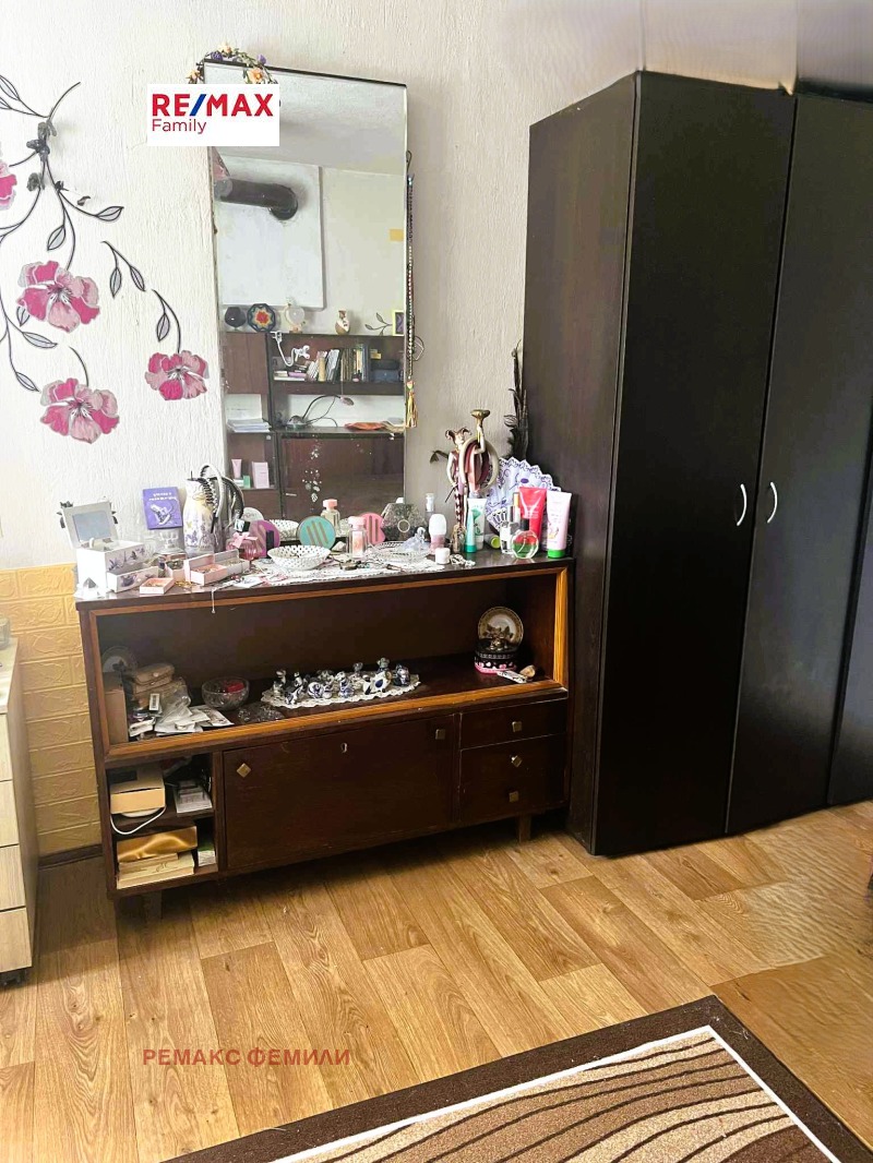 Продава КЪЩА, с. Миладиновци, област Добрич, снимка 4 - Къщи - 52258500