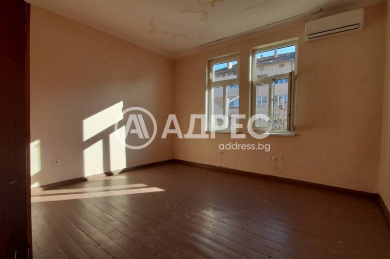 Продава 3-СТАЕН, гр. София, Оборище, снимка 3 - Aпартаменти - 48993607