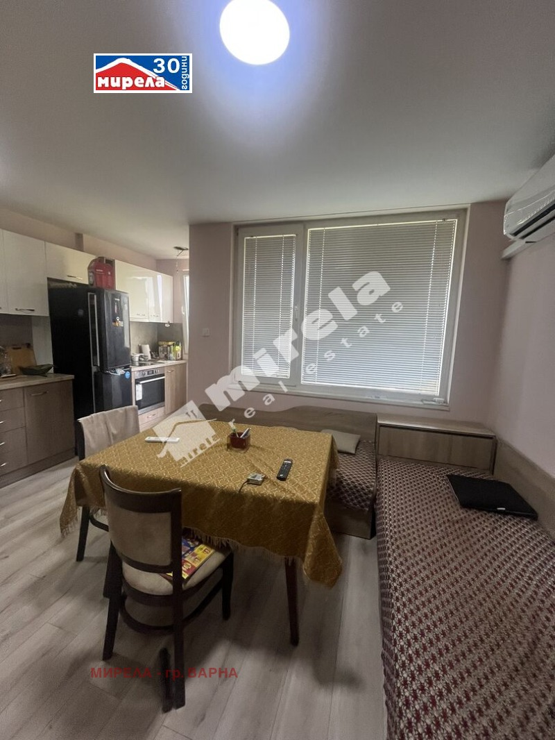 Na sprzedaż  3 sypialnie Warna , Centar , 105 mkw | 71130025 - obraz [2]