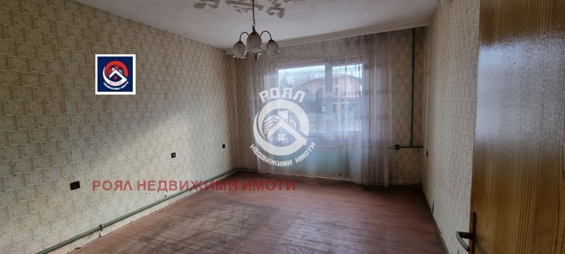 Продава КЪЩА, с. Крумово, област Пловдив, снимка 12 - Къщи - 49121869