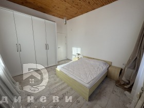 Piso de la casa Kazanlak, región Stara Zagora 8