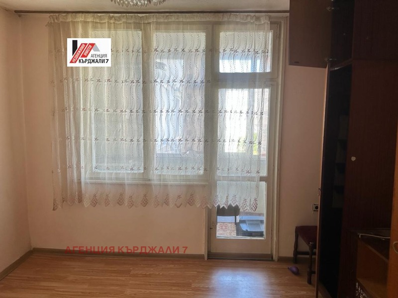 Продава  2-стаен град Кърджали , Център , 76 кв.м | 59206388 - изображение [6]