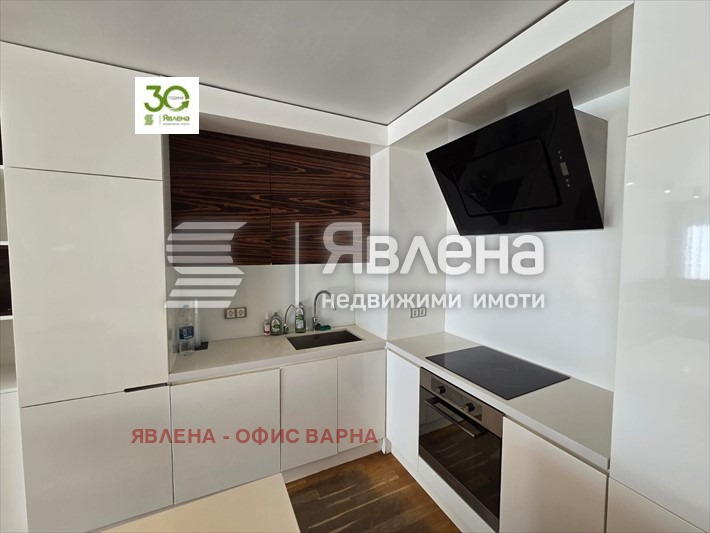 Продава 3-СТАЕН, гр. Варна, Бриз, снимка 1 - Aпартаменти - 48313428