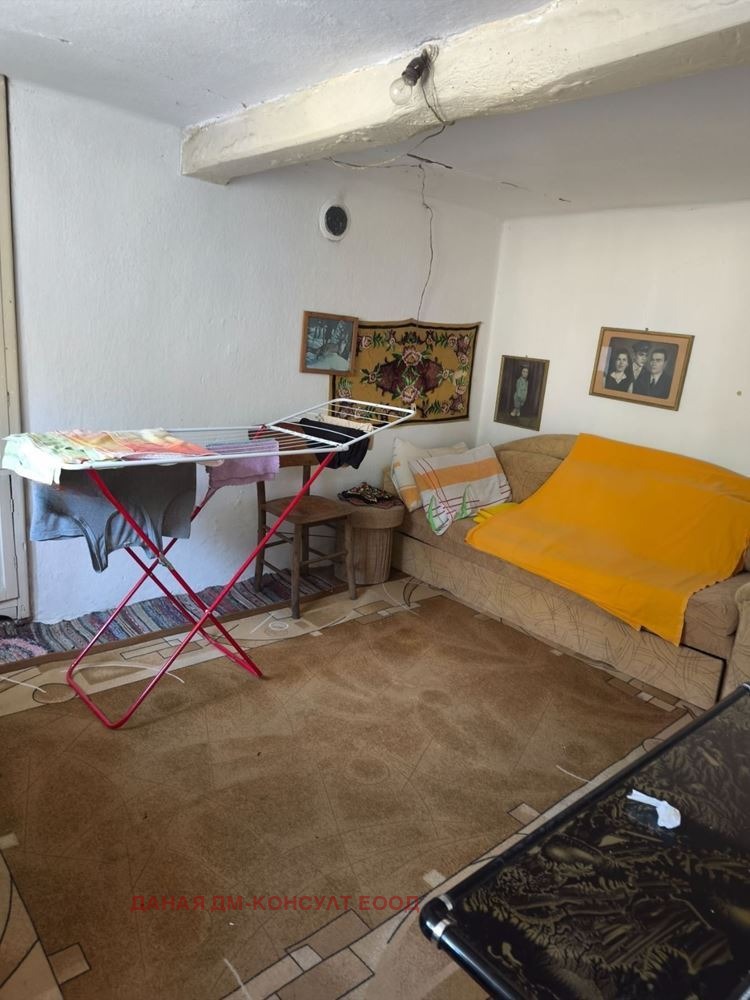 Продава КЪЩА, с. Мировци, област Шумен, снимка 4 - Къщи - 54329572