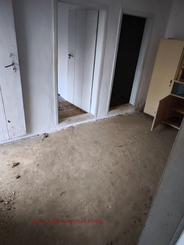 Продава КЪЩА, с. Мировци, област Шумен, снимка 8 - Къщи - 54329572