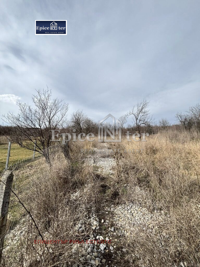 Продава ПАРЦЕЛ, с. Дивотино, област Перник