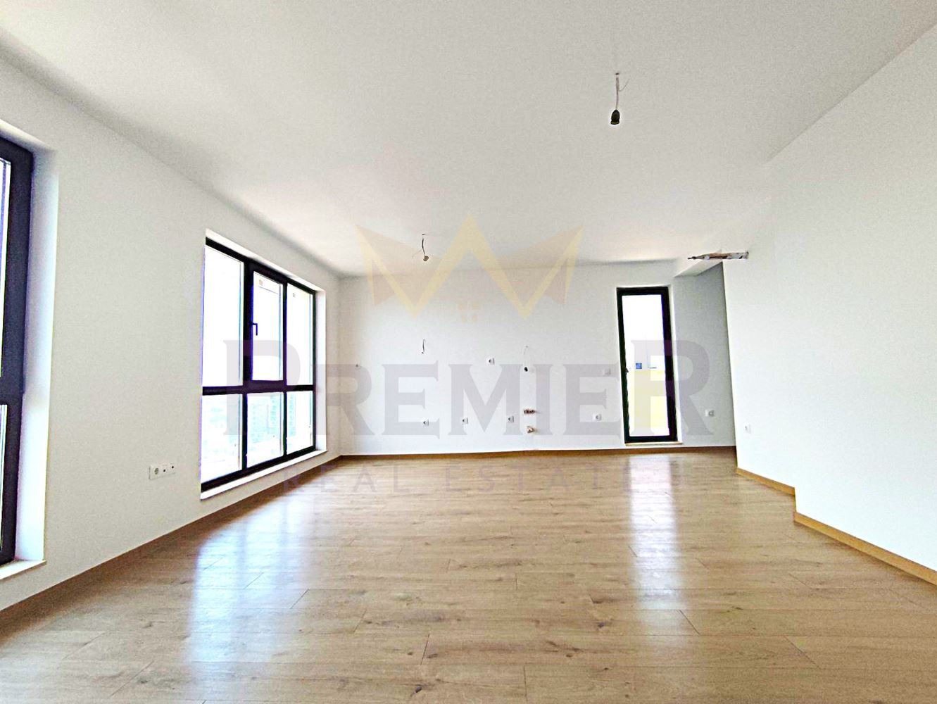 Продава 3-СТАЕН, гр. Варна, Бриз, снимка 2 - Апартаменти - 54788080