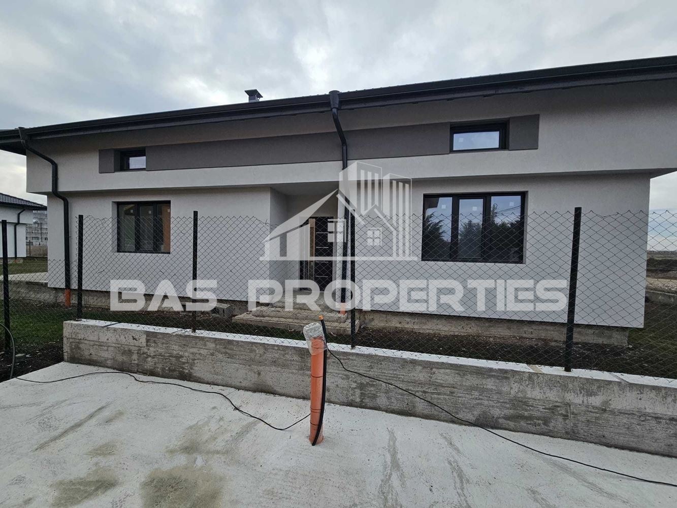 Продава КЪЩА, гр. Костинброд, област София област, снимка 4 - Къщи - 54280910