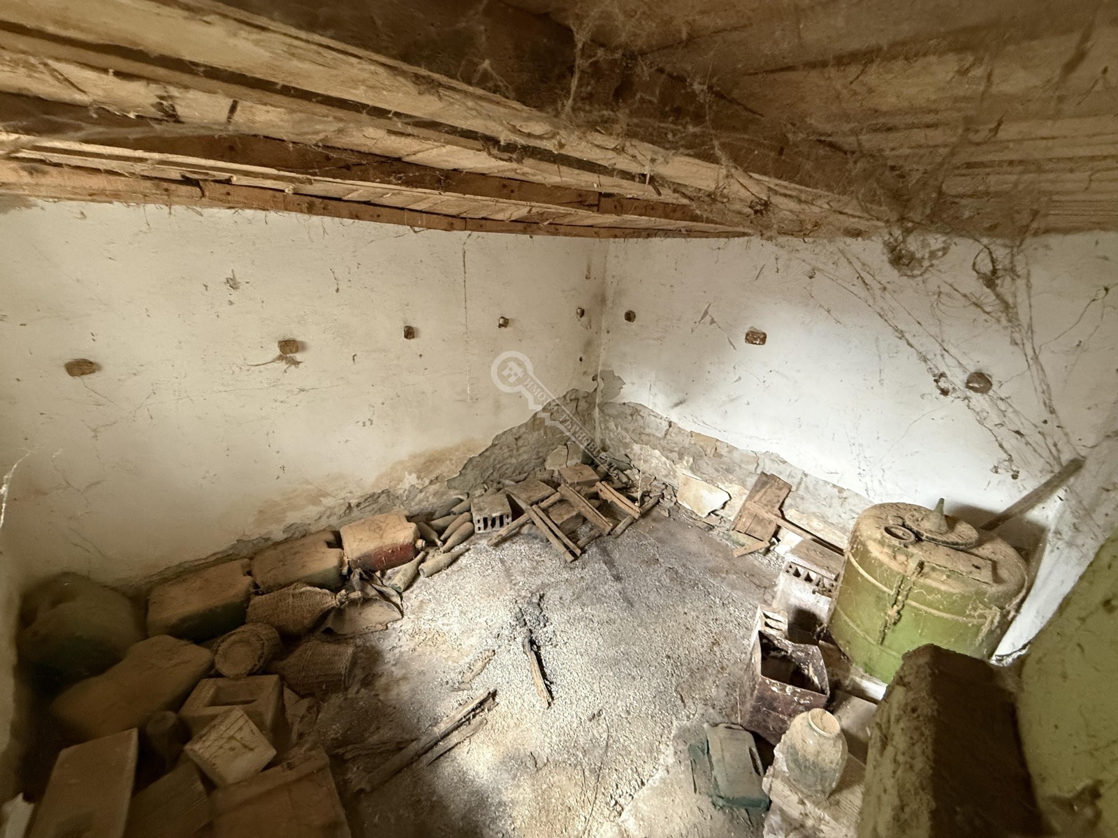 Продава КЪЩА, с. Куцина, област Велико Търново, снимка 11 - Къщи - 56160701