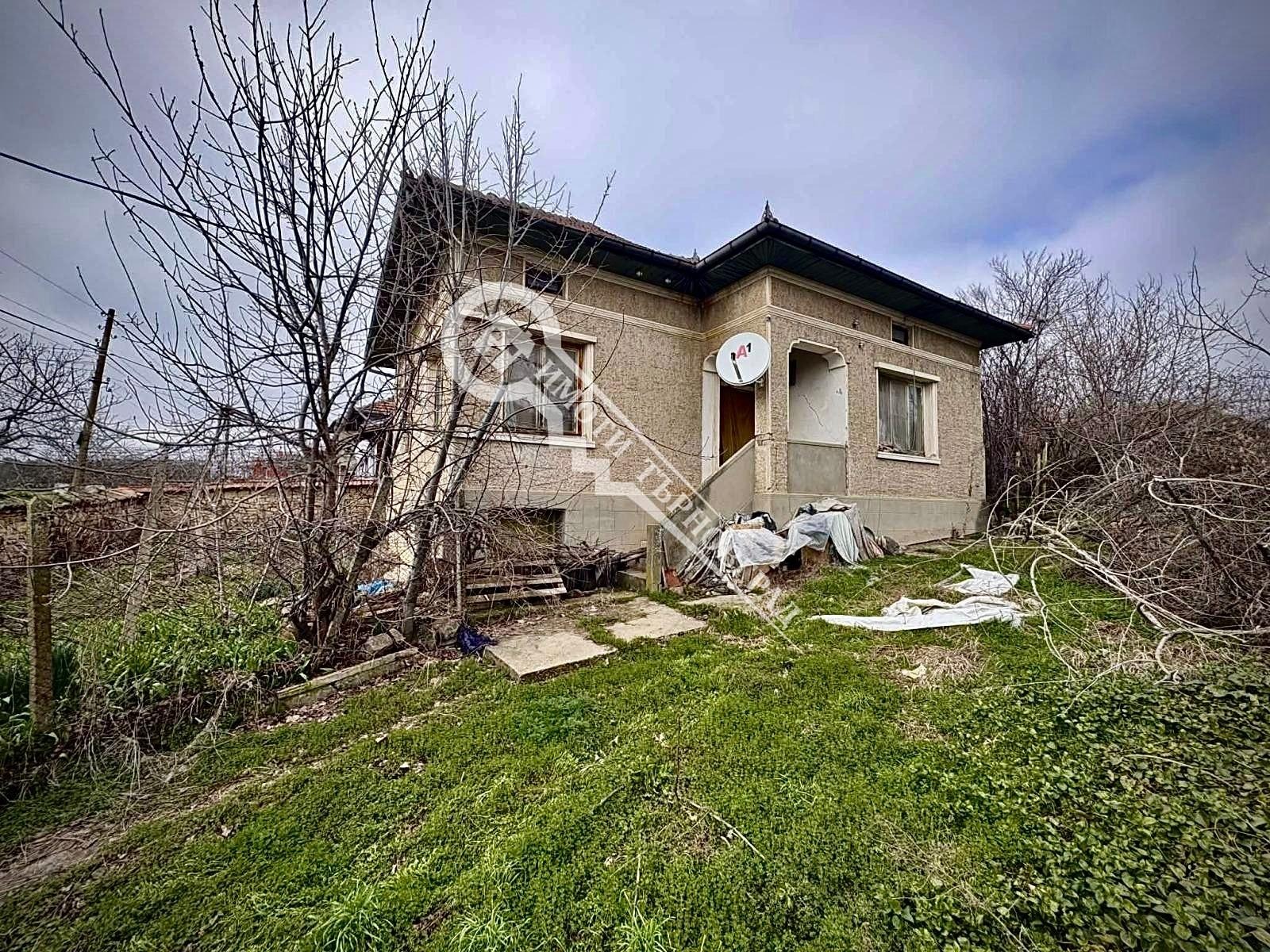Продава КЪЩА, с. Куцина, област Велико Търново