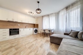 2 bedroom Grand Mol, Varna 1