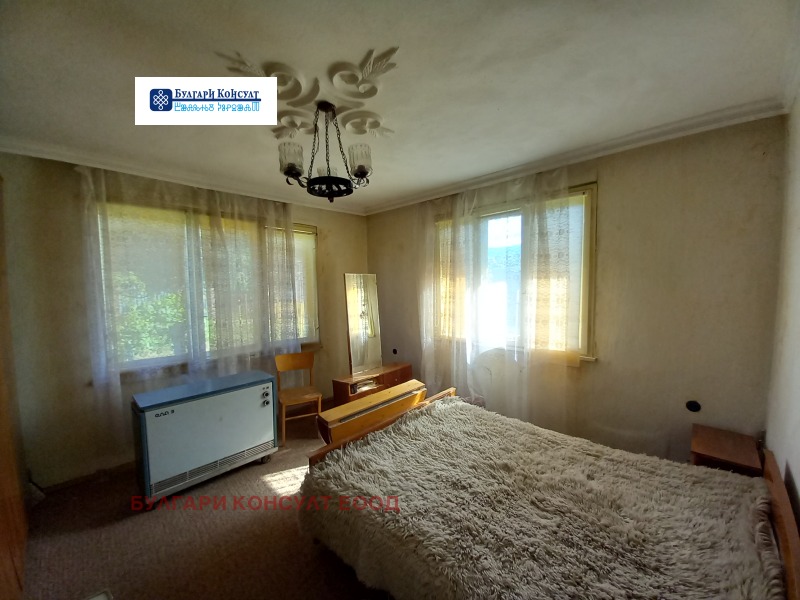 Продава  Къща област Кюстендил , с. Пиперков чифлик , 170 кв.м | 51615523 - изображение [9]