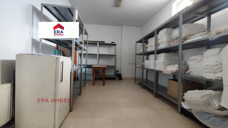 Продава  Пром. помещение област Благоевград , гр. Банско , 181 кв.м | 63394358 - изображение [3]