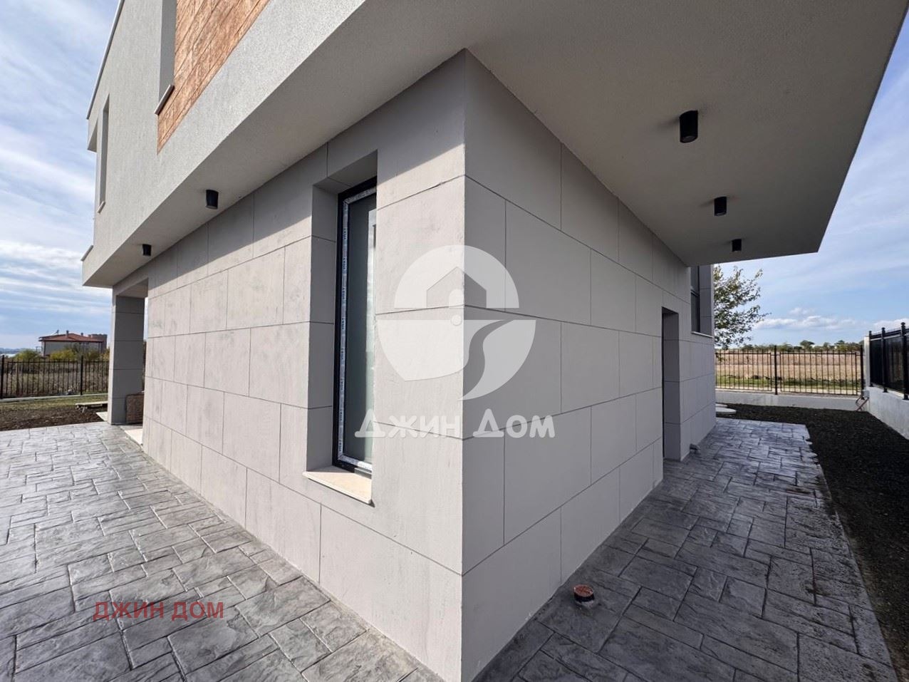 Продава КЪЩА, гр. Поморие, област Бургас, снимка 15 - Къщи - 54175378