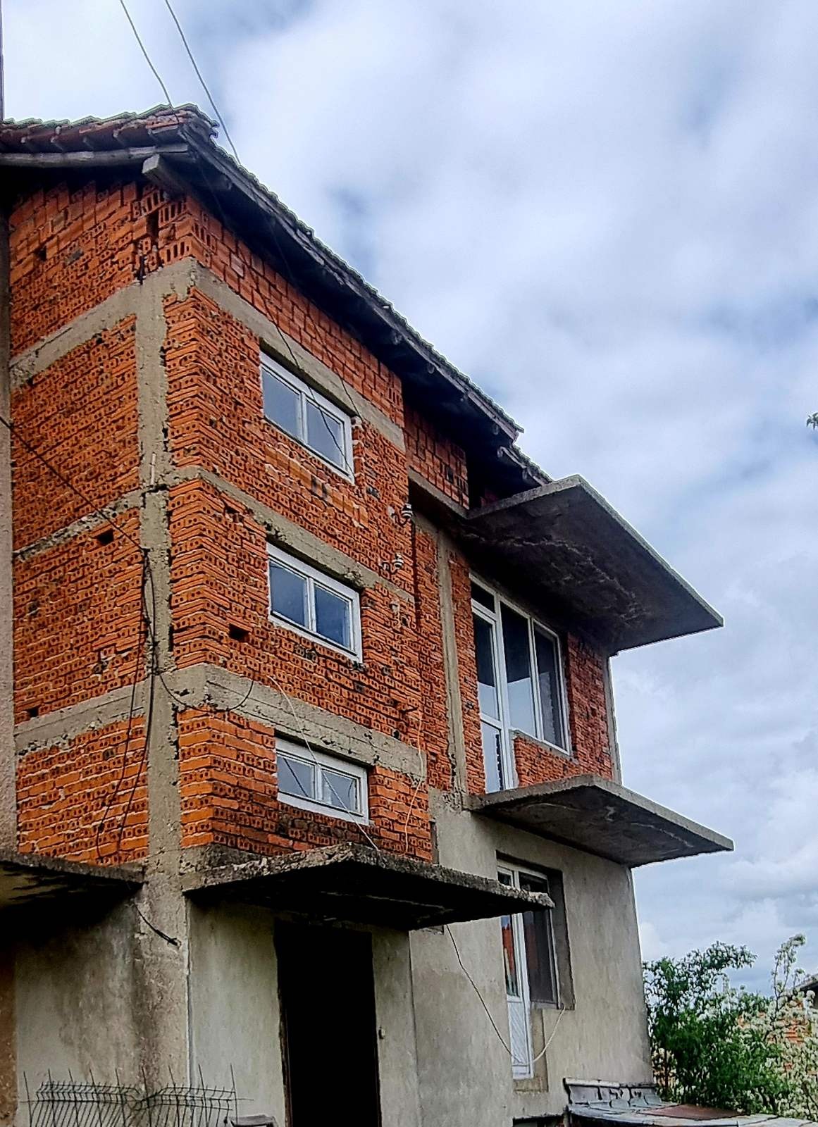Продава КЪЩА, гр. Белоградчик, област Видин, снимка 2 - Къщи - 54288953