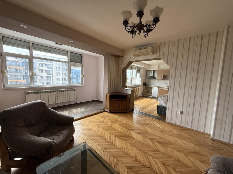 Продава 3-СТАЕН, гр. Пловдив, Кършияка, снимка 6 - Апартаменти - 52412166