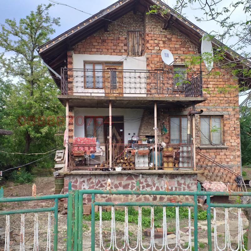 Продава КЪЩА, с. Бресте, област Плевен, снимка 2 - Къщи - 52785767