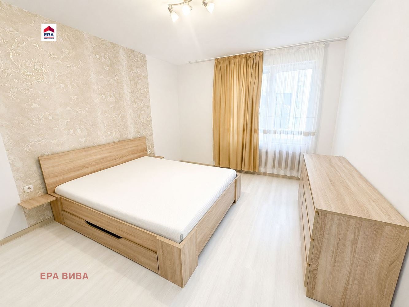 Продава 2-СТАЕН, гр. София, Левски В