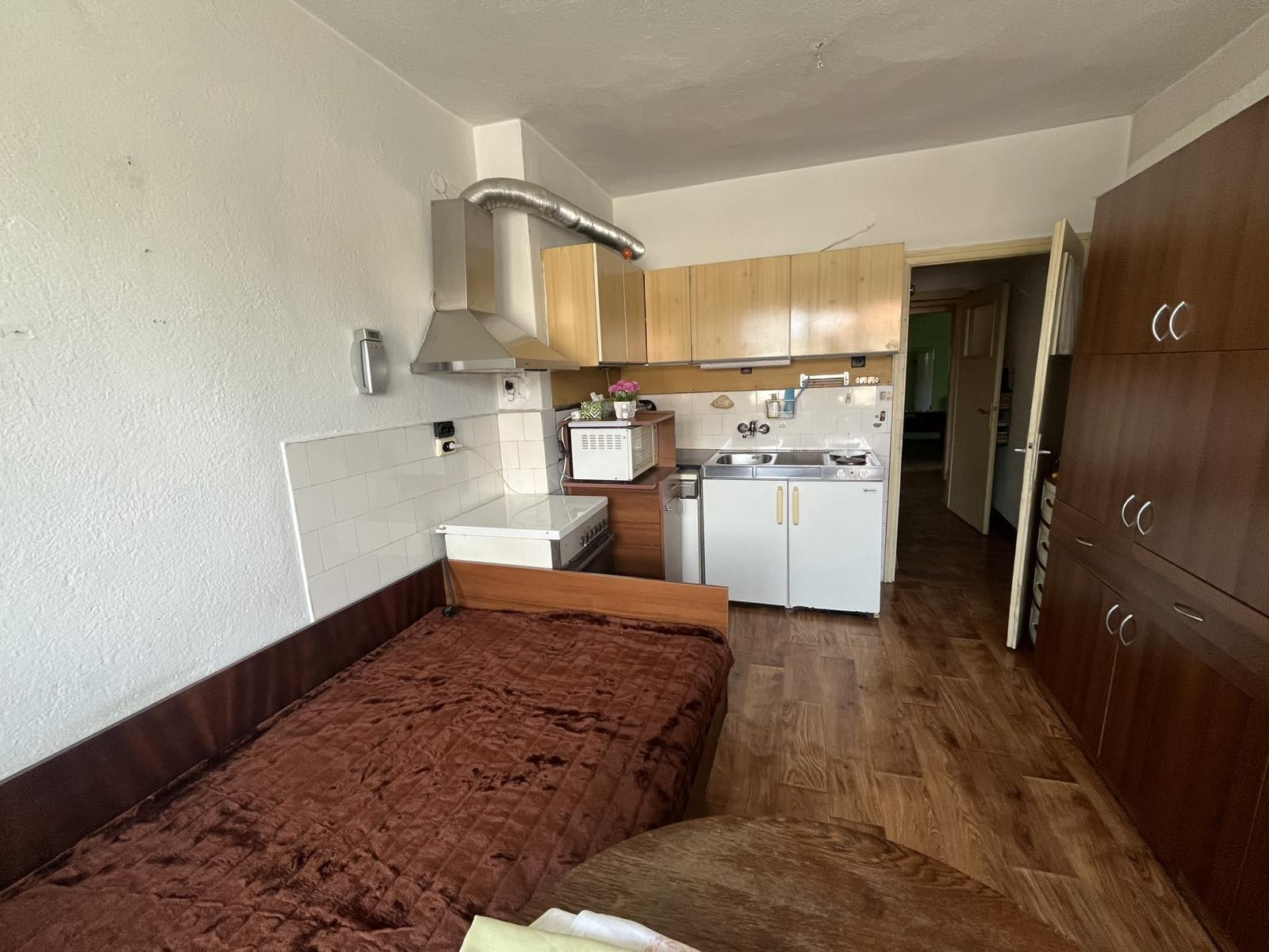 Продава 3-СТАЕН, гр. Казанлък, област Стара Загора, снимка 6 - Апартаменти - 55660211