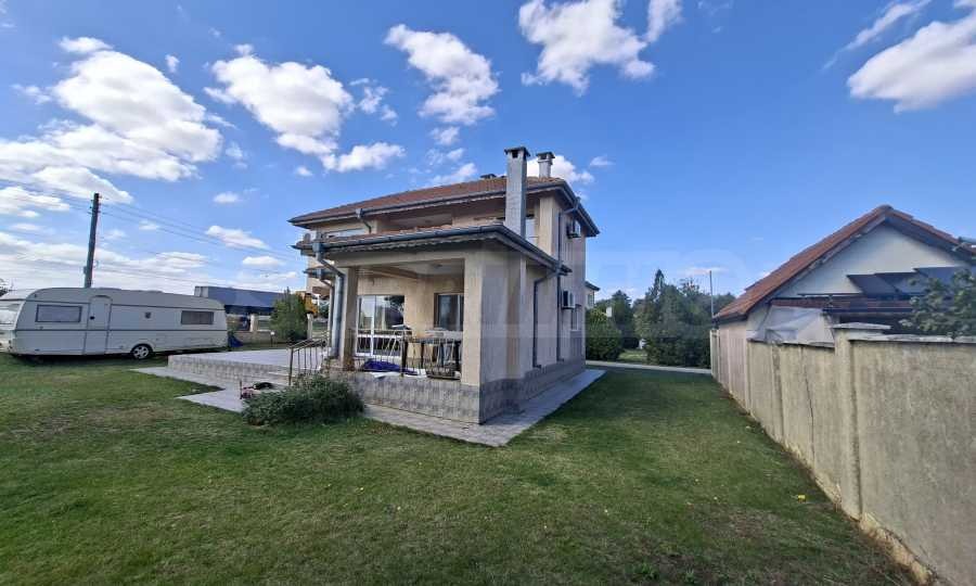Продава КЪЩА, с. Соколово, област Добрич, снимка 4 - Къщи - 56495903