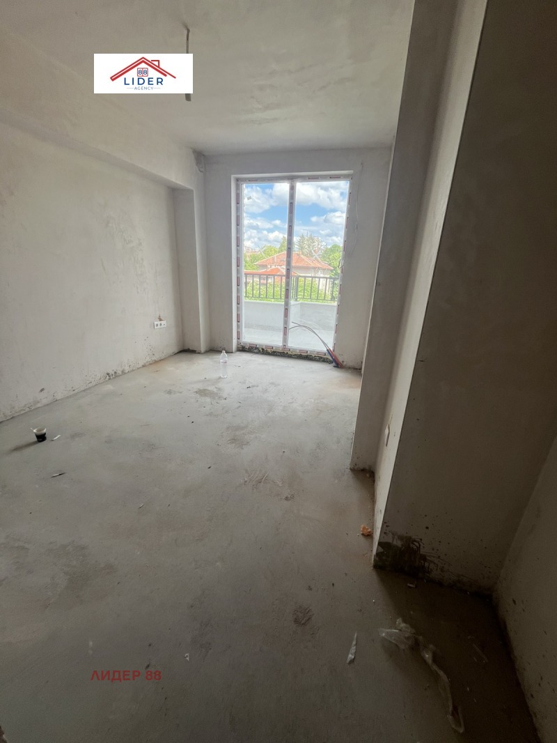 Til salgs  1 soverom Pleven , Idealen tsentar , 80 kvm | 92069499 - bilde [2]
