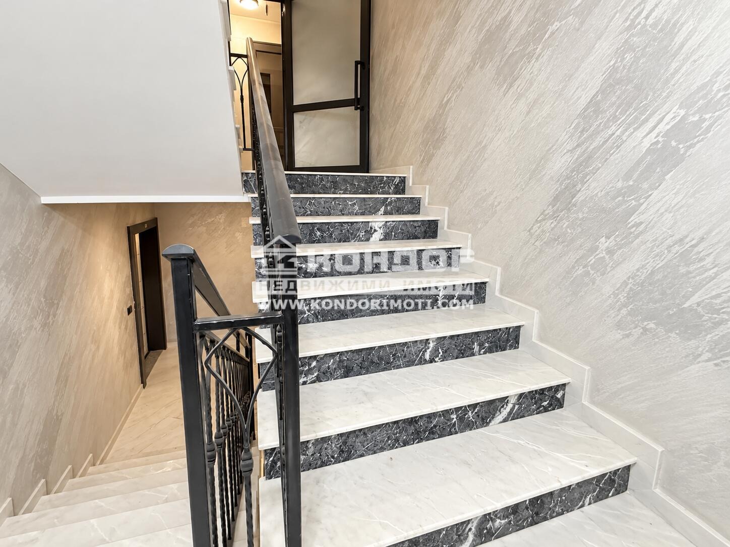 Продава 2-СТАЕН, гр. Пловдив, Кършияка, снимка 6 - Апартаменти - 49953854