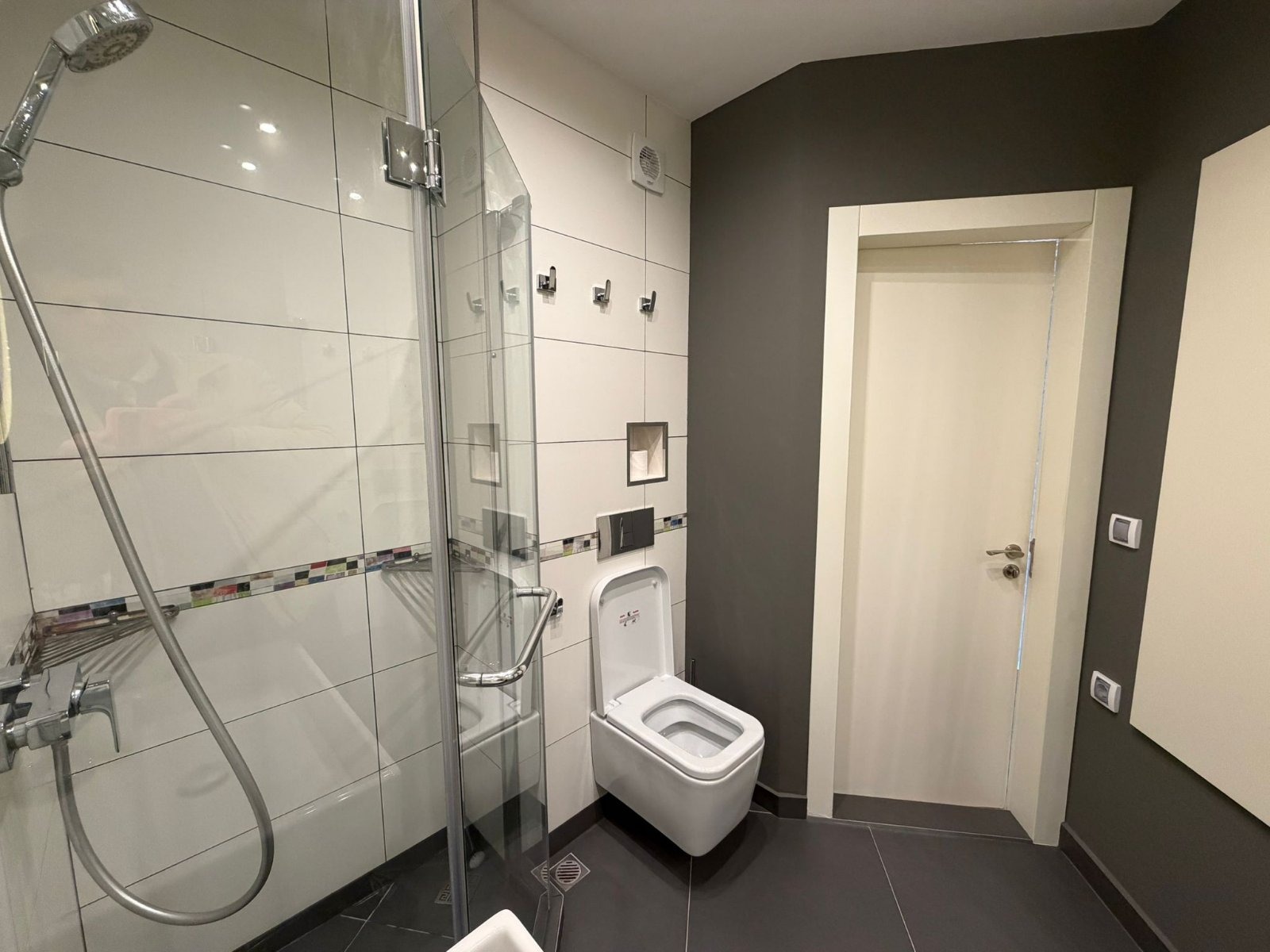 Продава 2-СТАЕН, гр. Варна, Бриз, снимка 13 - Апартаменти - 53814419