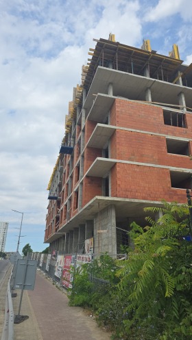 1 bedroom Bratya Miladinovi, Burgas