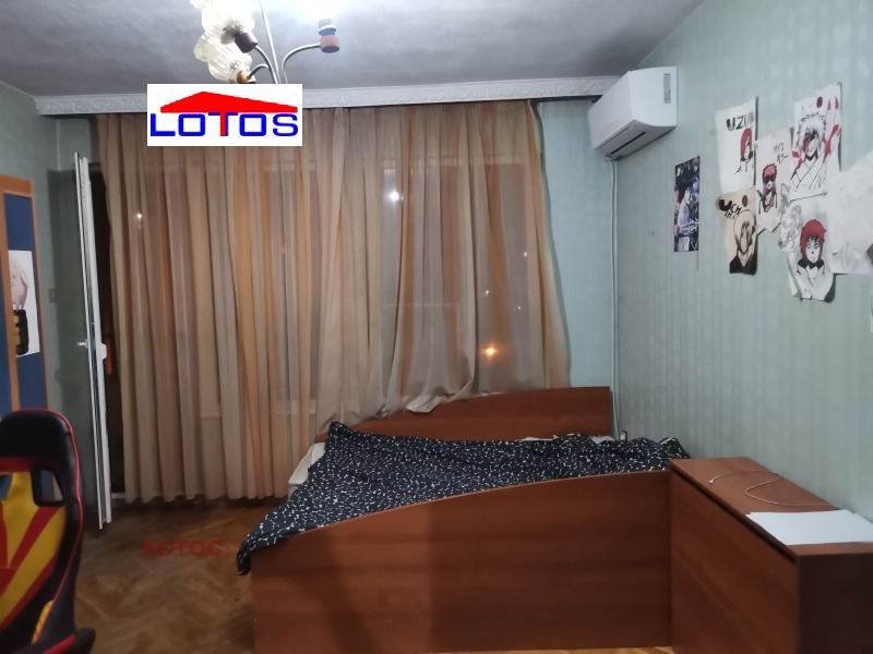 Eladó  2 hálószobás Dobrics , Centar , 74 négyzetméter | 95596414 - kép [2]