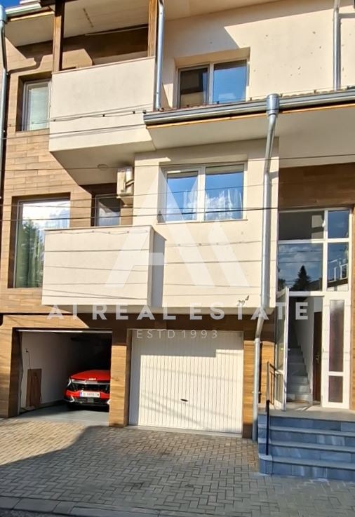 Продава КЪЩА, гр. Плевен, 9-ти квартал, снимка 2 - Къщи - 50938832