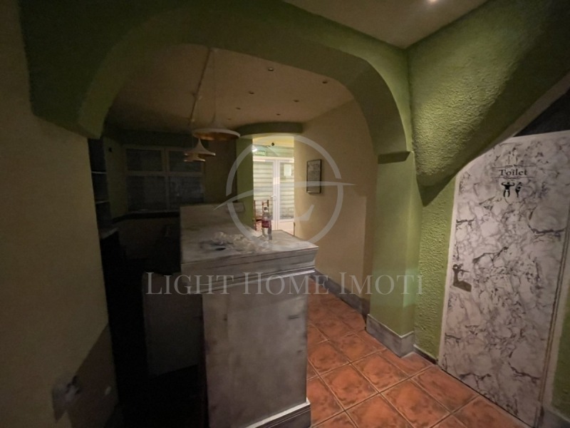 Продава  Заведение град Пловдив , Кършияка , 150 кв.м | 10258494