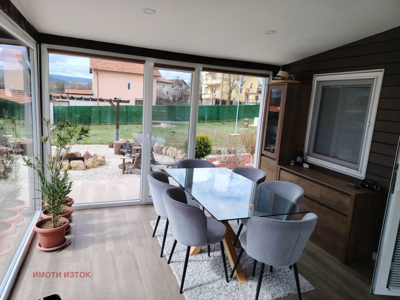 Продава КЪЩА, с. Слаковци, област Перник, снимка 12 - Къщи - 54109746