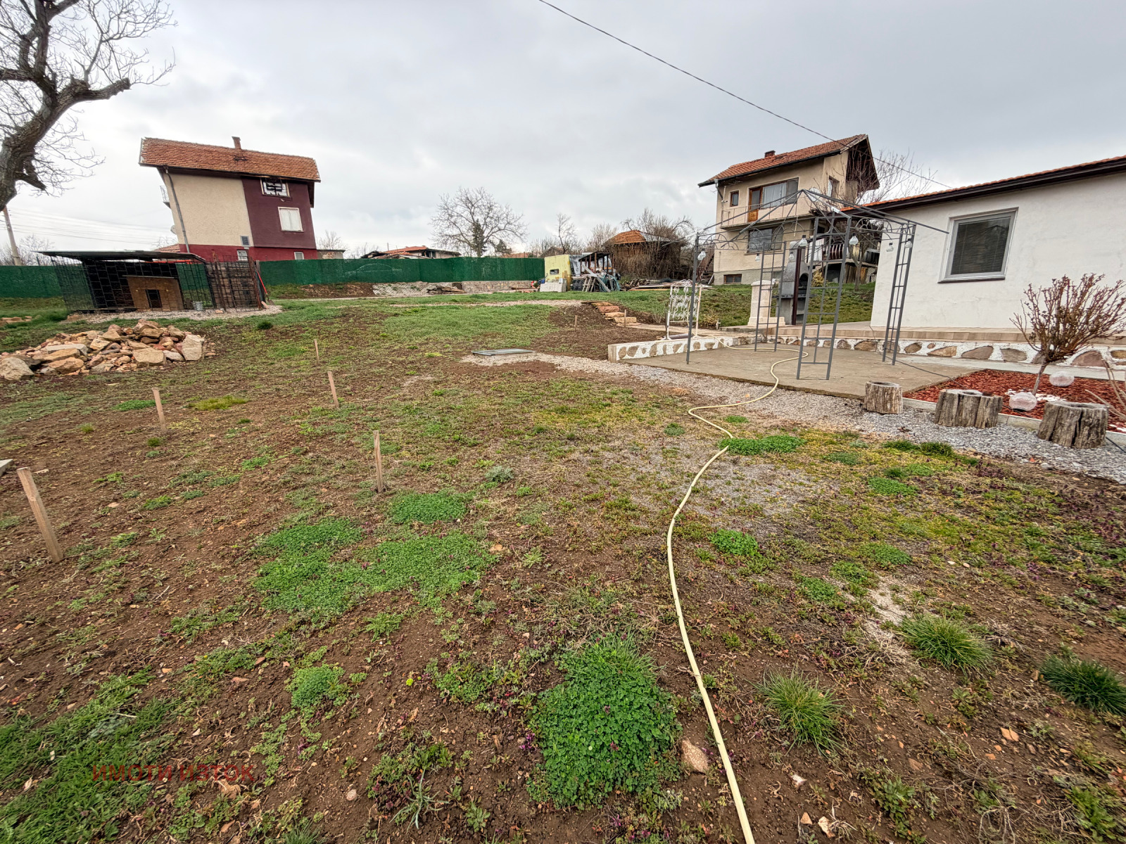 Продава КЪЩА, с. Слаковци, област Перник, снимка 9 - Къщи - 54109746