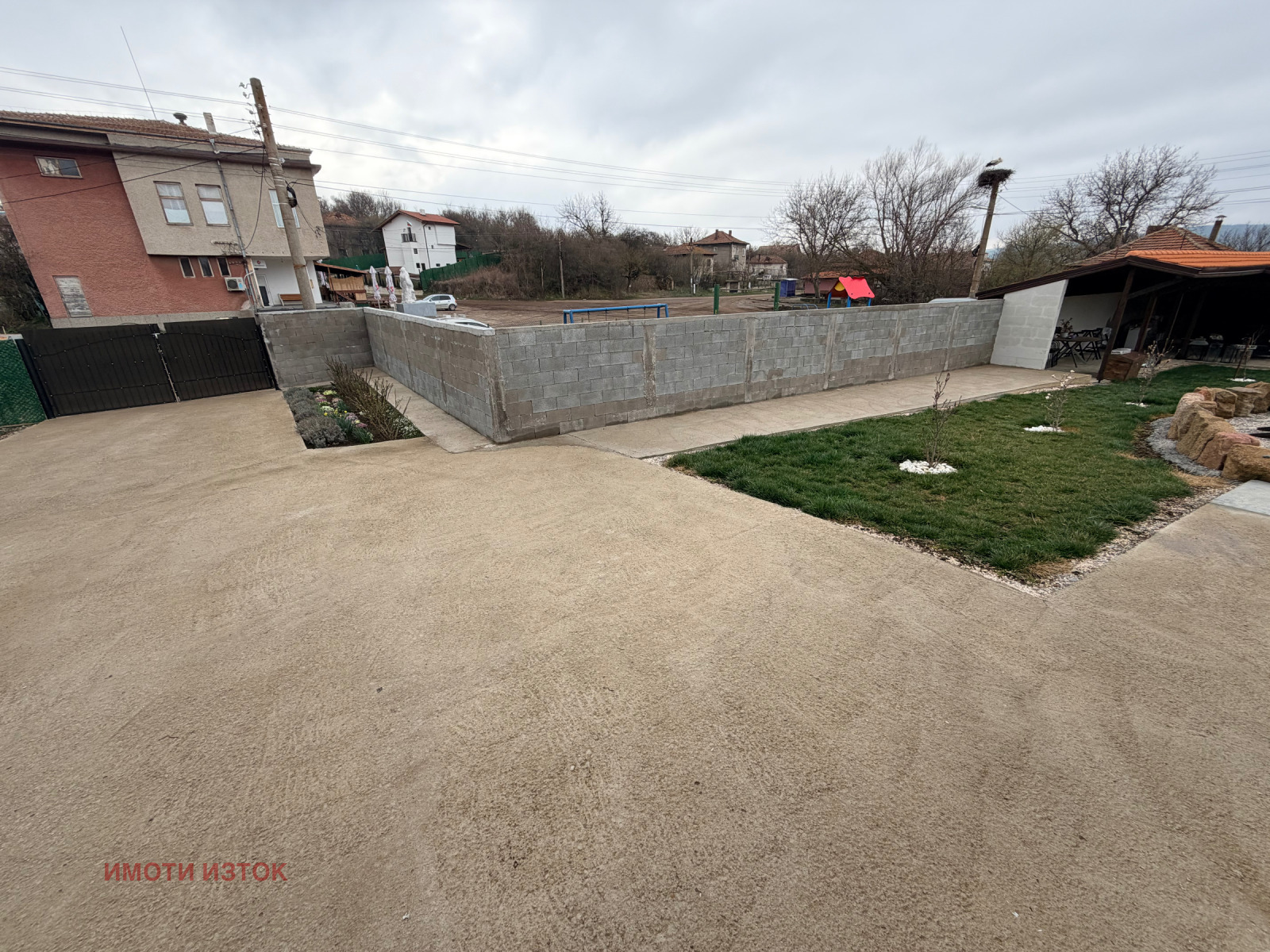 Продава КЪЩА, с. Слаковци, област Перник, снимка 7 - Къщи - 54109746