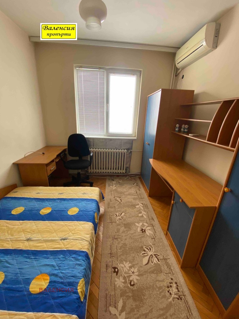 Продава 4-СТАЕН в град Враца, Дъбника - 120 кв.м / 150 000 € » 293 374.50 лв., ВАЛЕНСИЯ