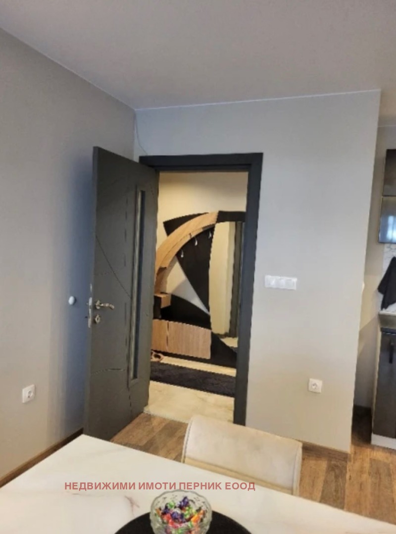 Myytävänä  2 makuuhuonetta Pernik , Ladovitsa , 81 neliömetriä | 53211015 - kuva [11]