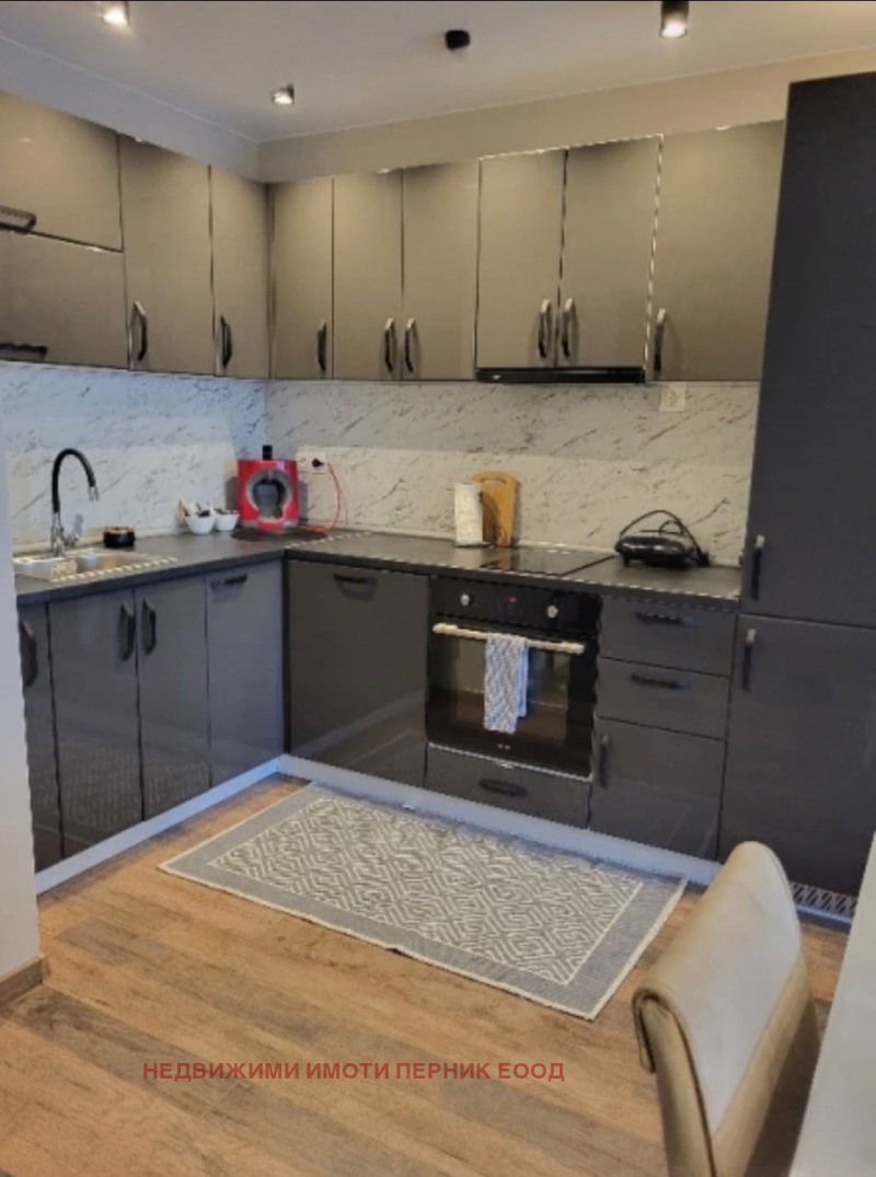 Myytävänä  2 makuuhuonetta Pernik , Ladovitsa , 81 neliömetriä | 53211015 - kuva [10]