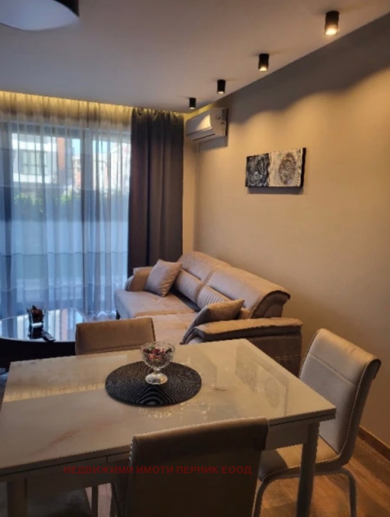 Myytävänä  2 makuuhuonetta Pernik , Ladovitsa , 81 neliömetriä | 53211015 - kuva [4]