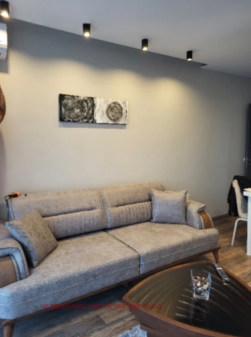 Myytävänä  2 makuuhuonetta Pernik , Ladovitsa , 81 neliömetriä | 53211015 - kuva [5]