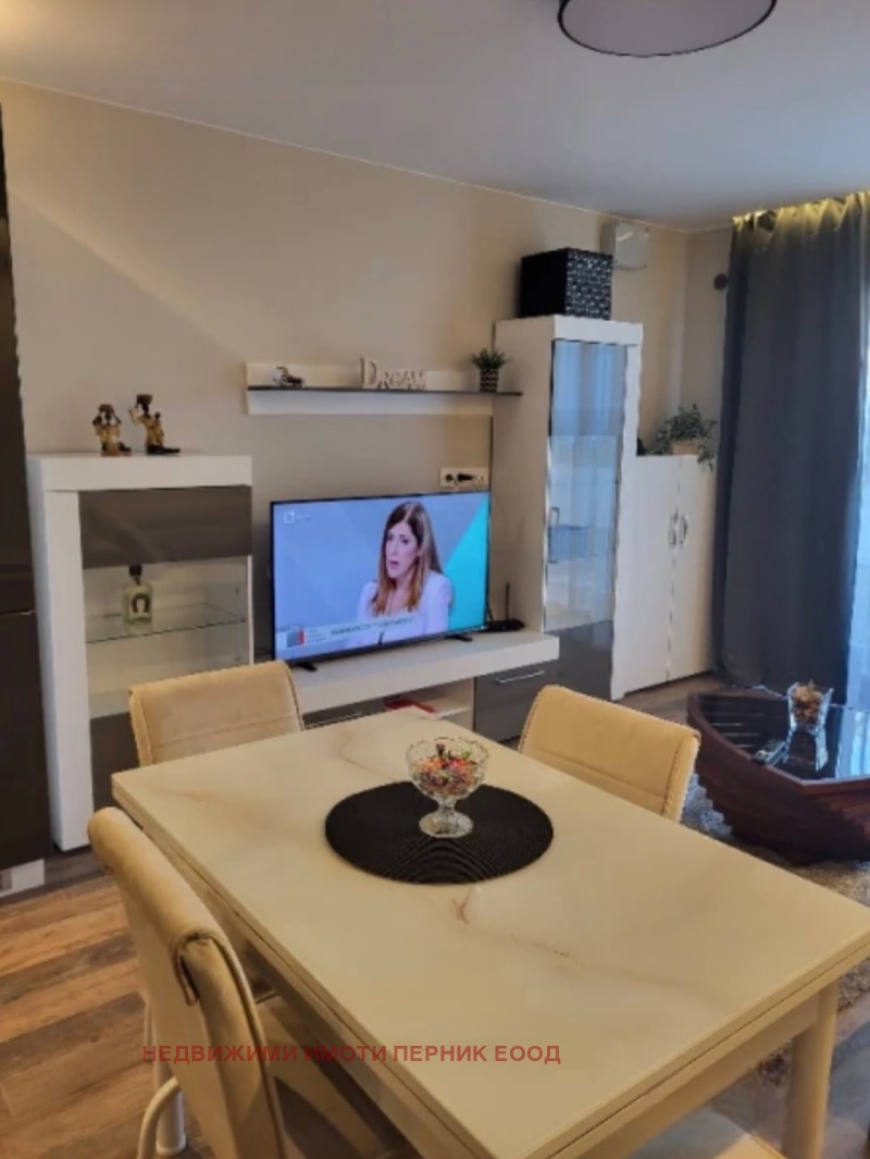 Myytävänä  2 makuuhuonetta Pernik , Ladovitsa , 81 neliömetriä | 53211015 - kuva [8]