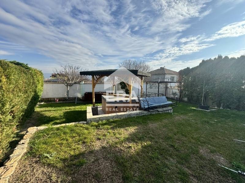 Продава КЪЩА, с. Рогачево, област Добрич, снимка 12 - Къщи - 52825947