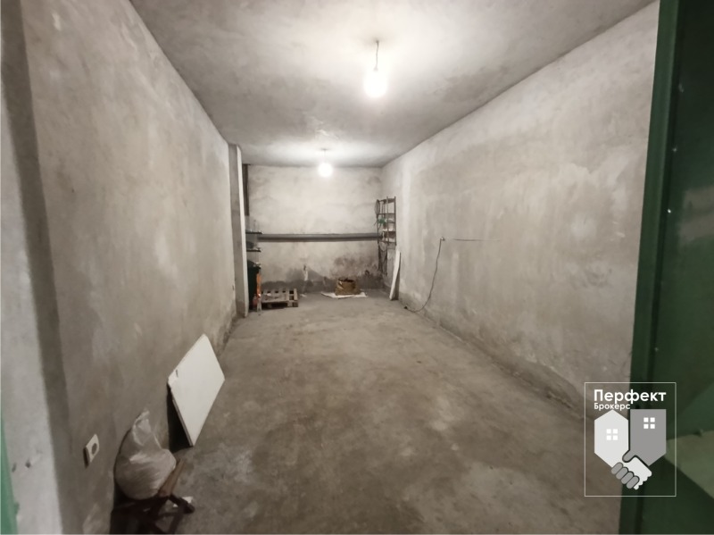 For Sale  Garage Veliko Tarnovo , Buzludzha , 22 sq.m | 93000070