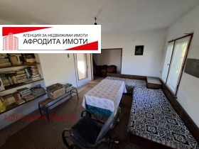 Huis Dalboki, regio Stara Zagora 12