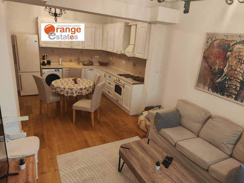 Продава  3-стаен град София , Център , 91 кв.м | 27479055