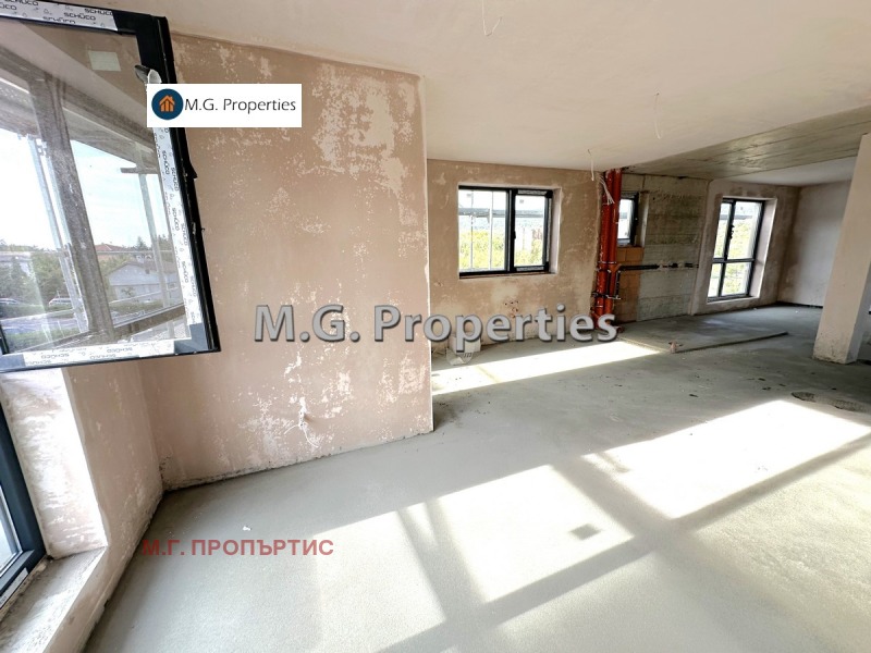 Продава 4-СТАЕН, гр. Варна, к.к. Св.Св. Константин и Елена, снимка 4 - Апартаменти - 53523703