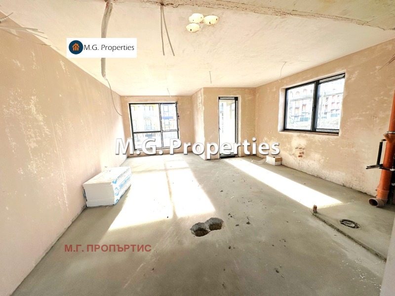 Продава 4-СТАЕН, гр. Варна, к.к. Св.Св. Константин и Елена, снимка 2 - Апартаменти - 53523703